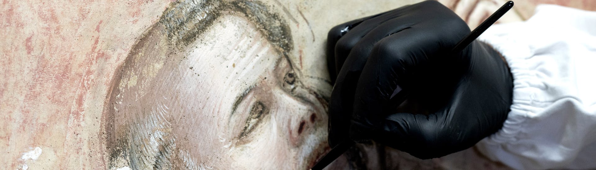 Detail of the restoration Detail of the restoration