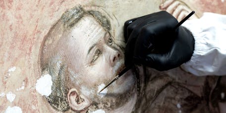 Particolare ritocco dettaglio Particolare ritocco dettaglio