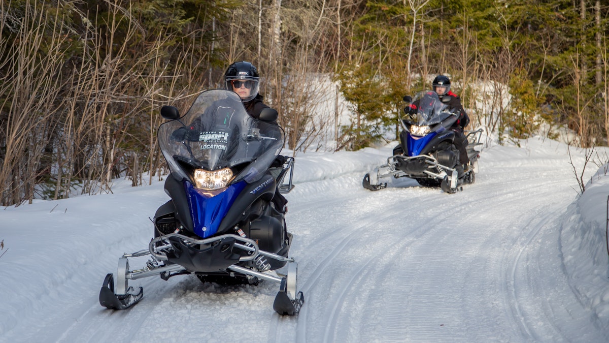 Guided snowmobile excursion in LacSaintJean (1 day) Équinox Aventure