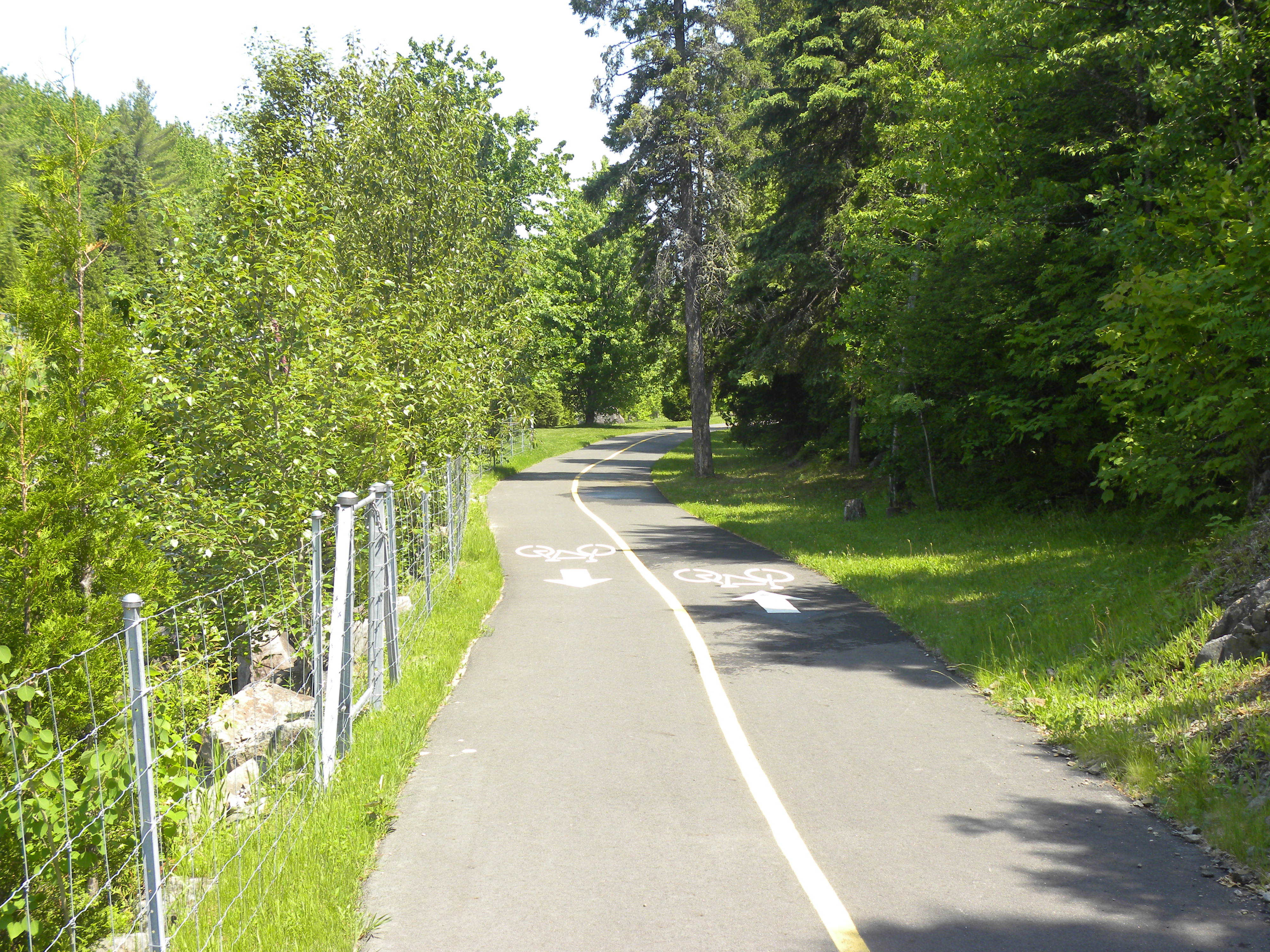 Cycling Tour Packages Équinox Aventure