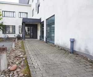 Taiteilijankatu 1, facade