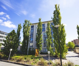 Vapaudenkatu 5, facade