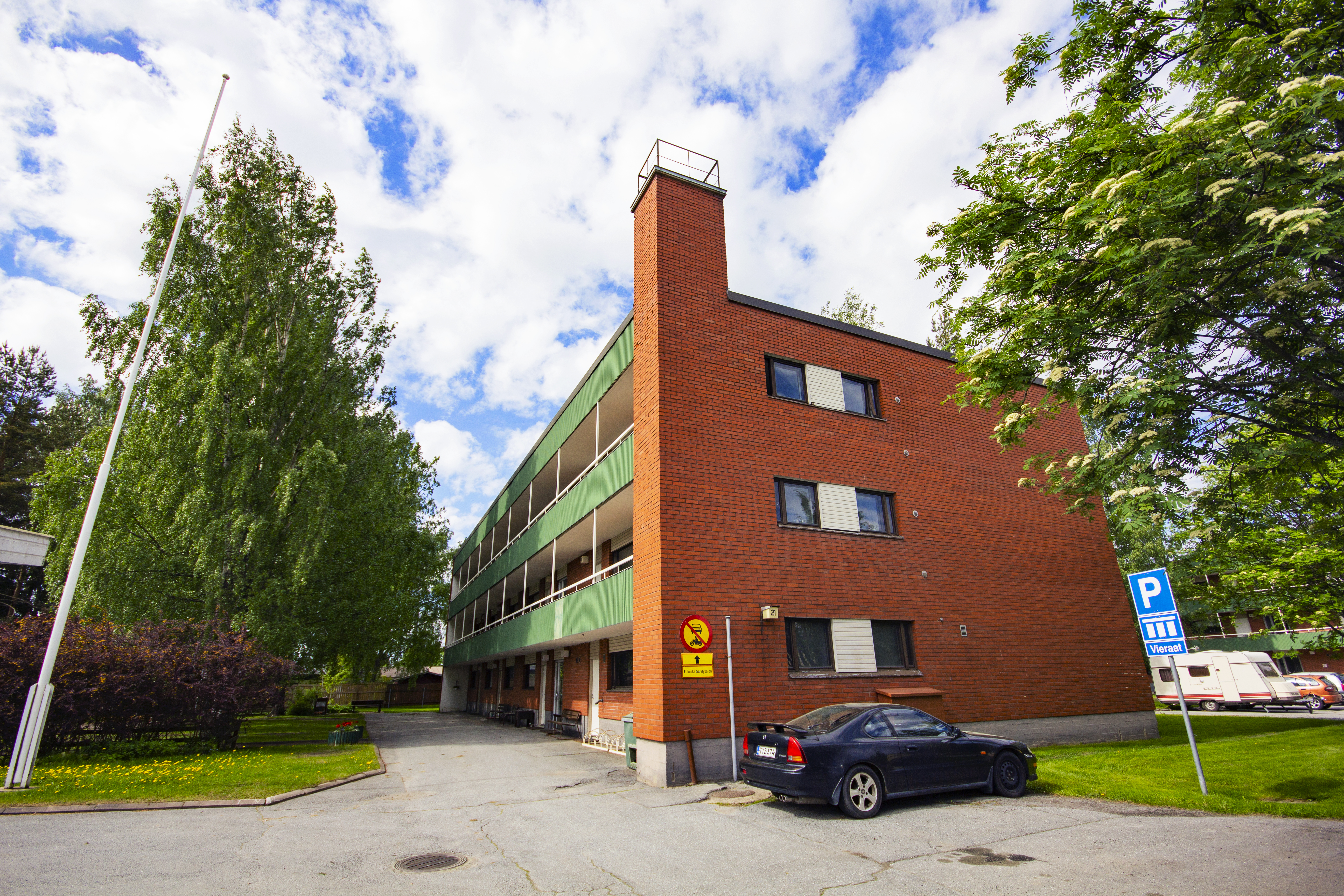 Ojantie 19, 21, pienkuva 447