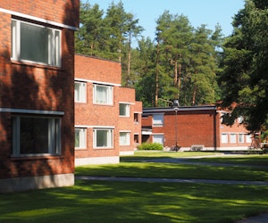 Tekniikantie 4, facade