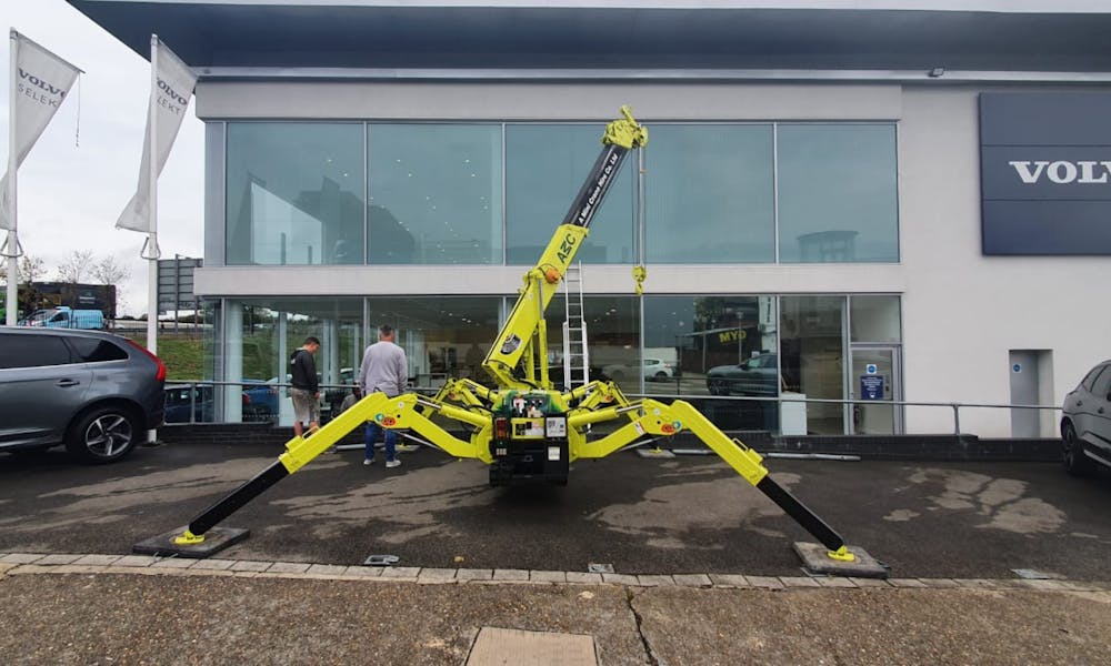 Volvo Dealership Chiswick MC285