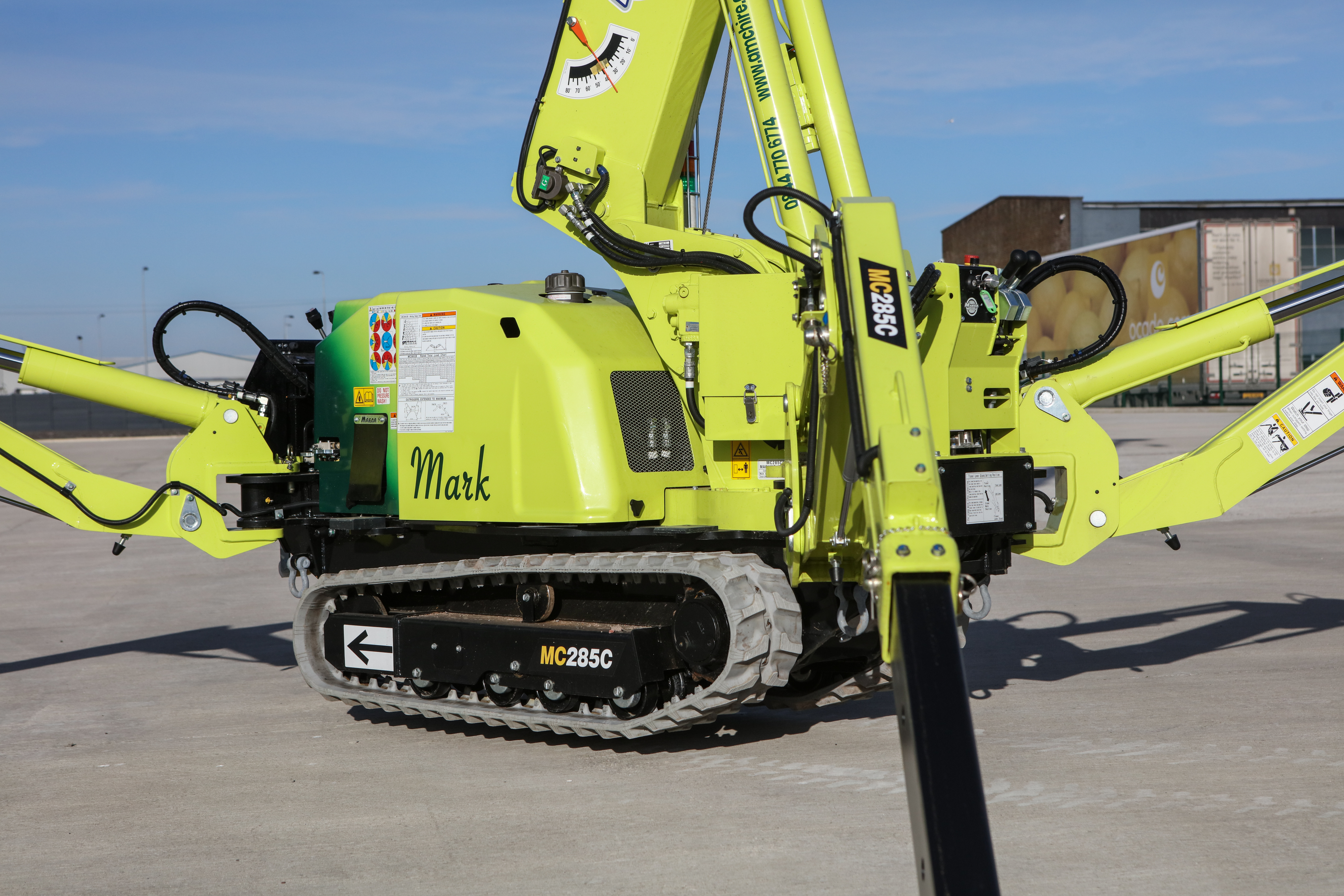 MC285 electric mini crane