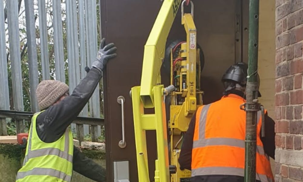 GK500 Floor Crane Door Installation