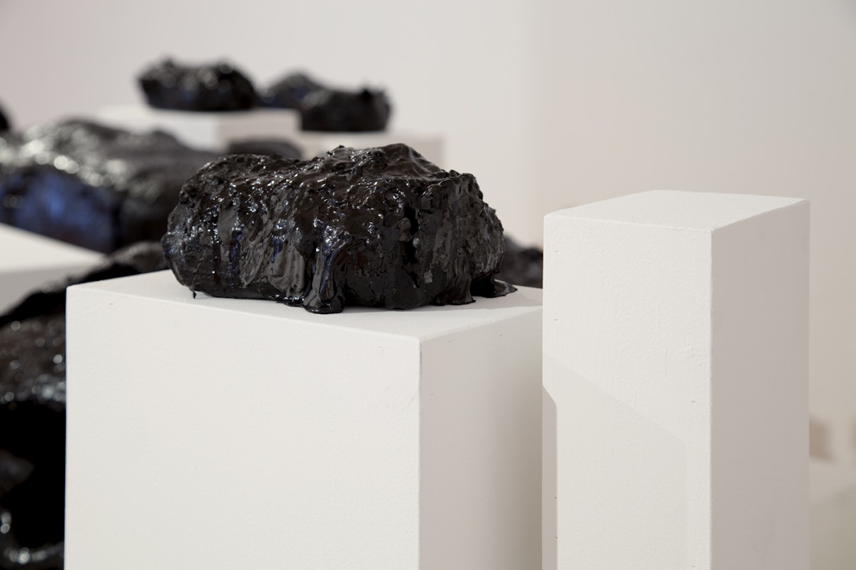 Fabien Giraud and Raphaël Siboni, Les Choses Qui Tombent, 2009, installation at Gertrude Contemporary.