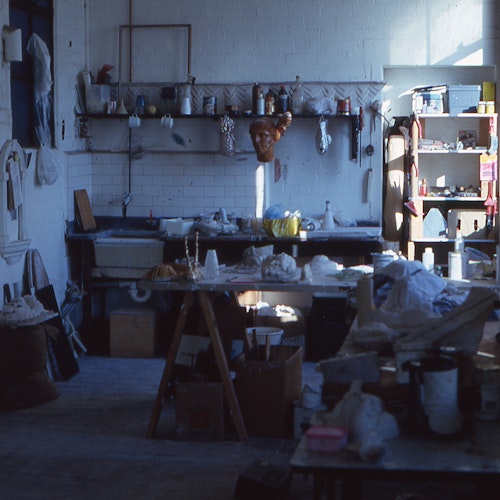 Terri Birds studio, studio 6 in 1990. Courtesy Gertrude Contemporary Archive