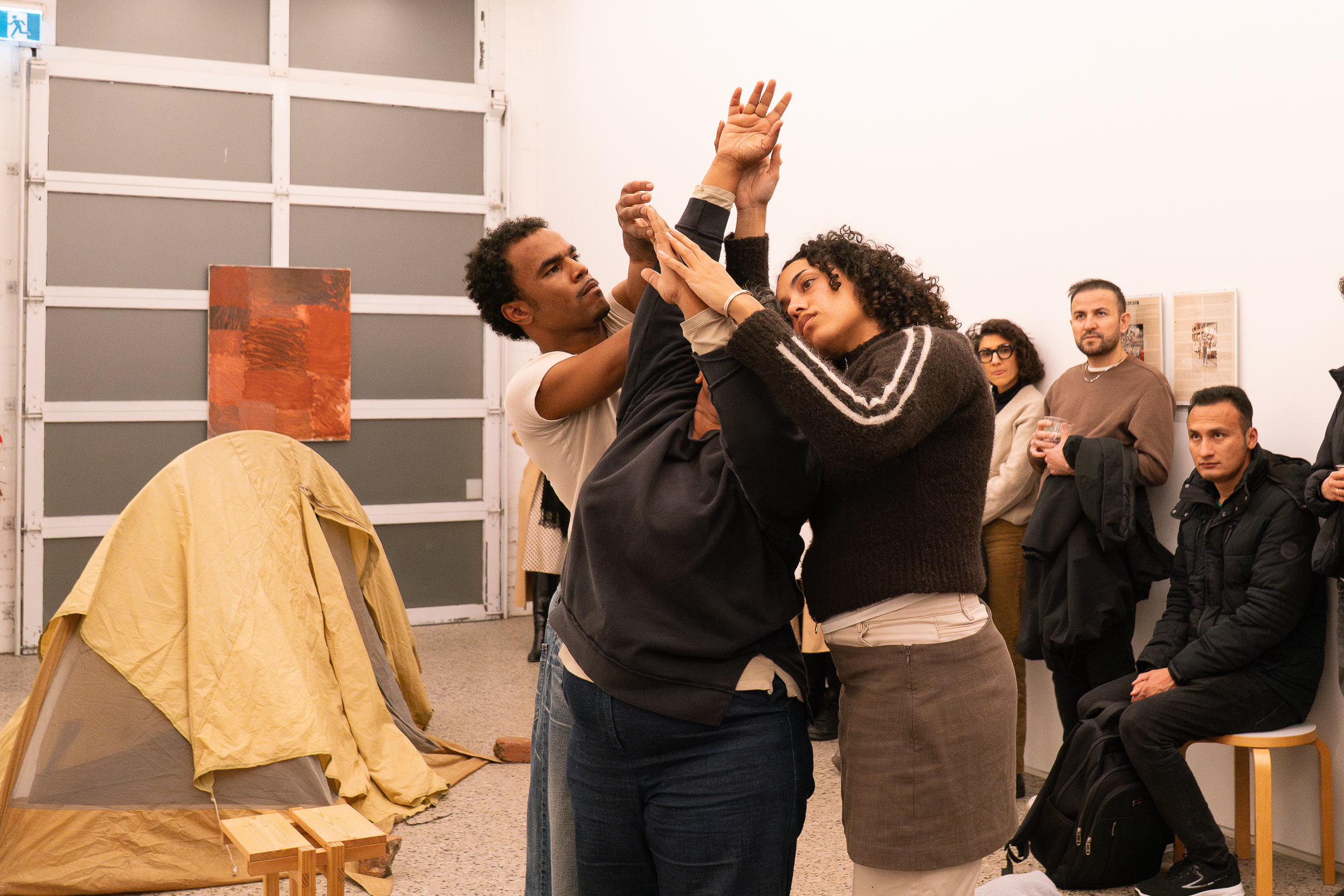 Arini Byng, How to Just Be, 2025, performance documentation, How we breathe, Gertrude Glasshouse, 2025. Performers: Jacob Coppedge, Peta Duncan, and Amaara Raheem. Photo: Machiko Abe. Courtesy of the artist.