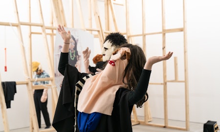 Ardi Gunawan, luckily there’s no inside, 2025, two-hour performance, performed by Tainá Araujo, Alex Fimeri, Gisele Forsyth, Lana Rosalea, Narii Salmon, Issy Staiger-Creed and Diana Quarshie, Gertrude Contemporary, Naarm Melbourne, image courtesy the artist and ISA Art Gallery, Jakarta © the artist, photograph: Machiko Abe