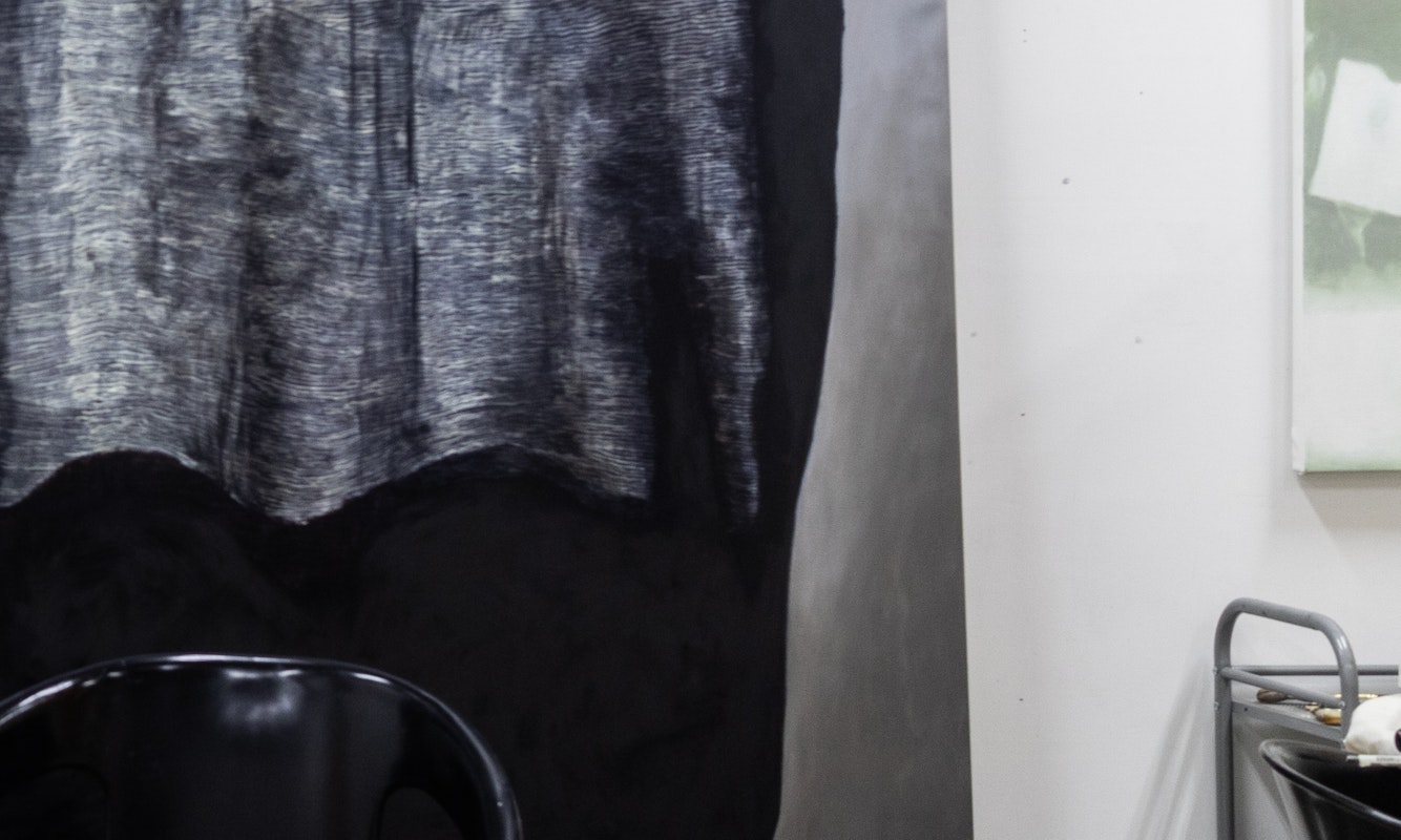 Yusi Zang, Love Is the Perfect Crime (detail), 2025, oil on canvas, courtesy of the artist and Animal House Fine Arts, Naarm Melbourne, © the artist. Photography by Yusi Zang.