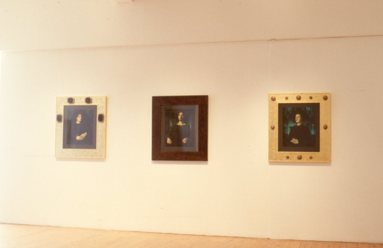 Installation view of Fiona MacDonald's Honno Soit Qui Mal Y Pense?, 1989. Image courtesy of Gertrude Archive.