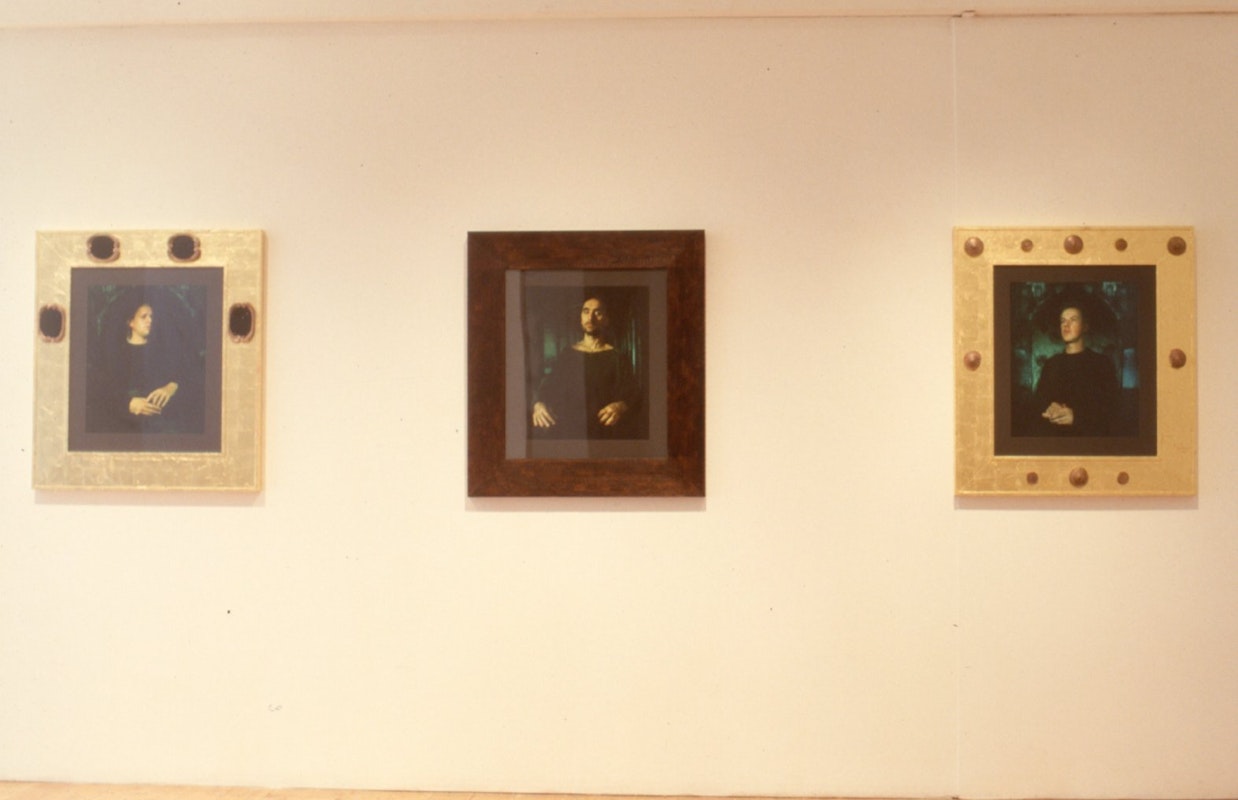 Installation view of Fiona MacDonald's Honno Soit Qui Mal Y Pense?, 1989. Image courtesy of Gertrude Archive.