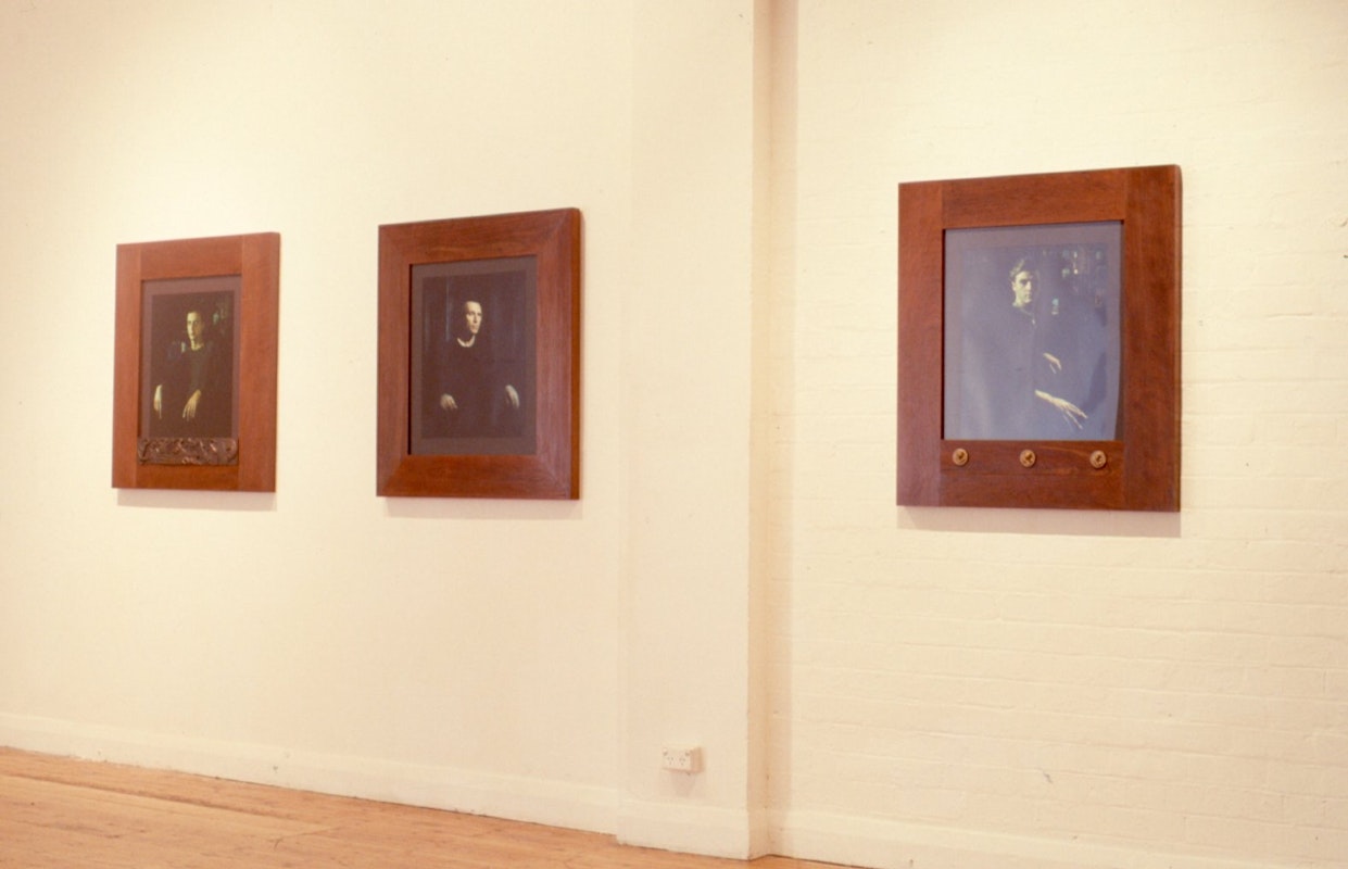 Installation view of Fiona MacDonald's Honno Soit Qui Mal Y Pense?, 1989. Image courtesy of Gertrude Archive.