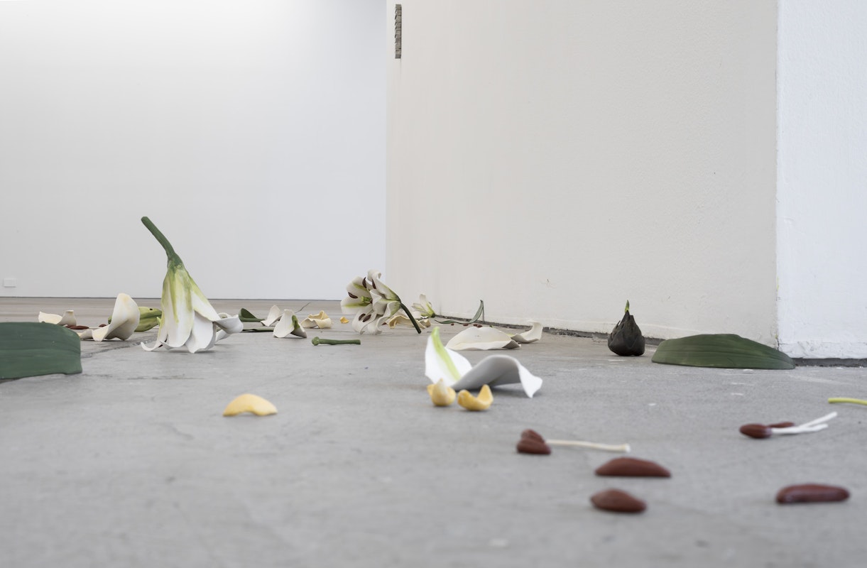Cindy Huang, Tracing a gilded trail, 2023, installation view, Landings, Gertrude Contemporary, Naarm Melbourne, 2025, glazed porcelain, 1000 parts, image courtesy of the artist and Sumer, Tāmaki Makaurau Auckland © the artist, photograph: Christian Capurro
