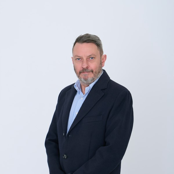 <p><span>Mark Feary<br>Artistic Director</span><span><br></span><span></span></p>