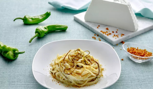 R007 spaghetti-con-ricotta-friggitelli-e-bottarga