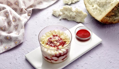 Mousse di Fiore Sardo e coulis di lampone