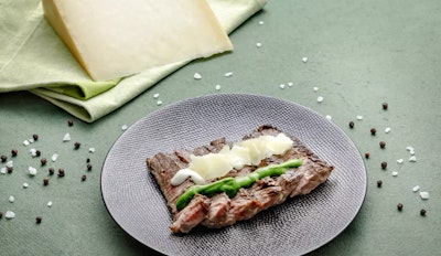 R024 b24-tagliata-di-angus-al-granpecorino