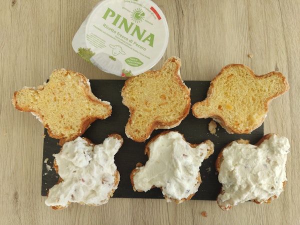 mini-colombe-con-ricotta.webp