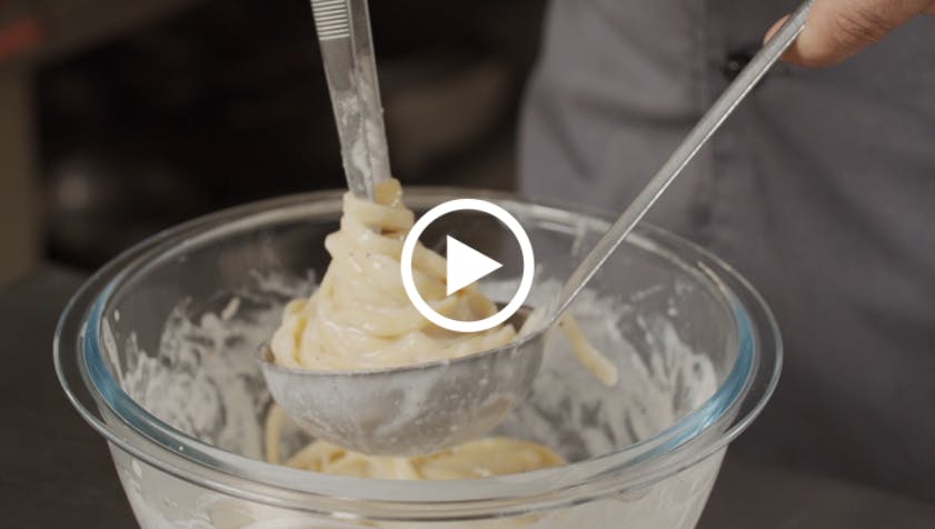 PINNA - Spaghetti cacio e pepe -Video recipe