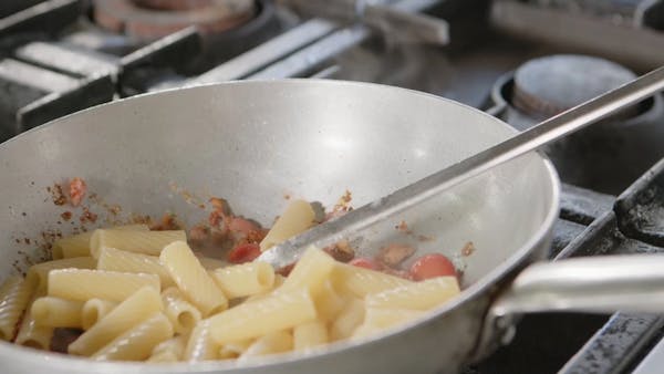 pasta-alla-zozzona-9.webp