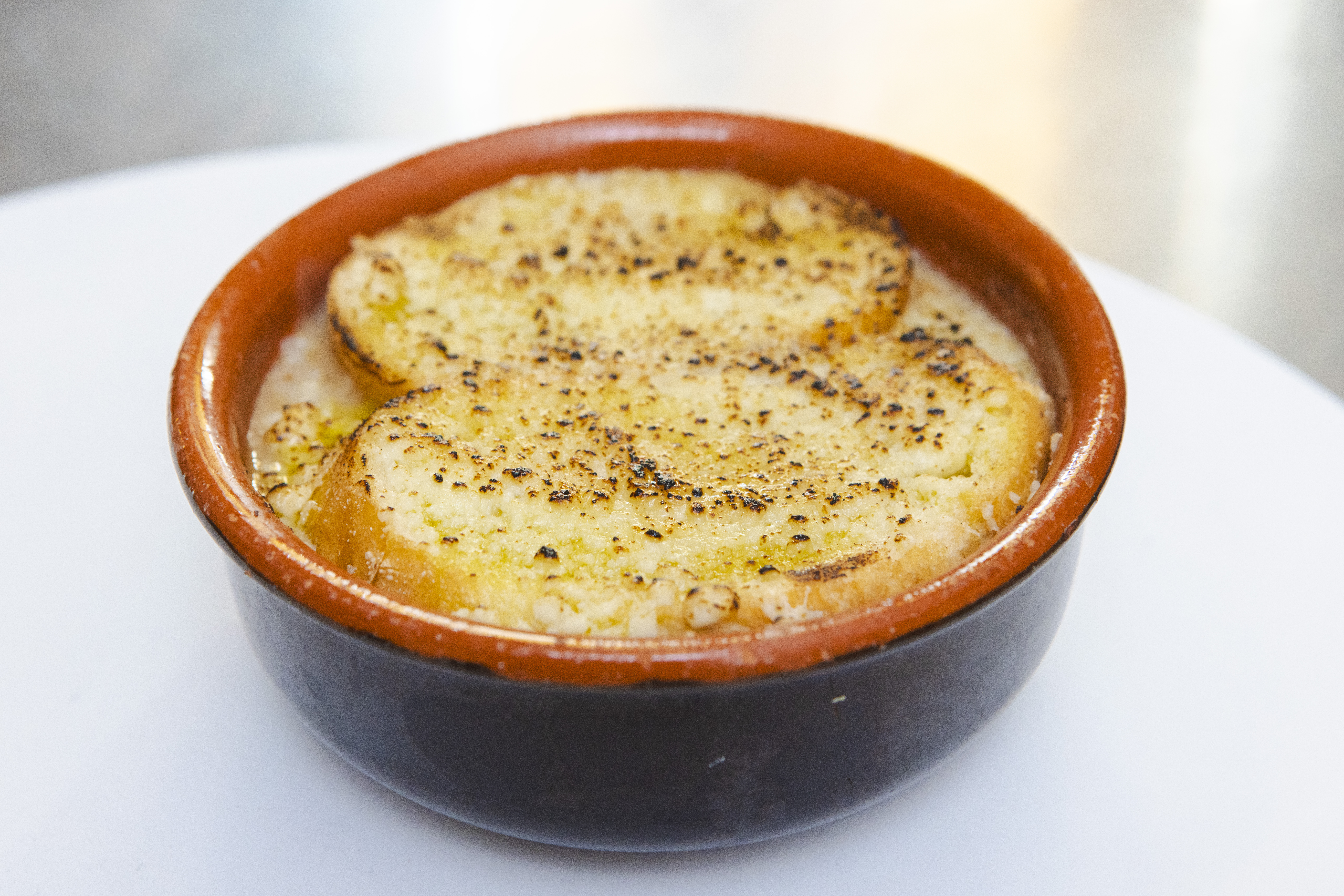 Zuppa di Cipolle Gratinata