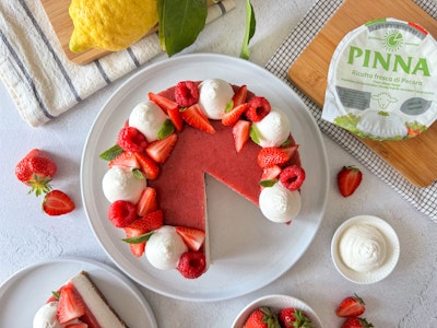 Cheesecake Di Ricotta e Fragole