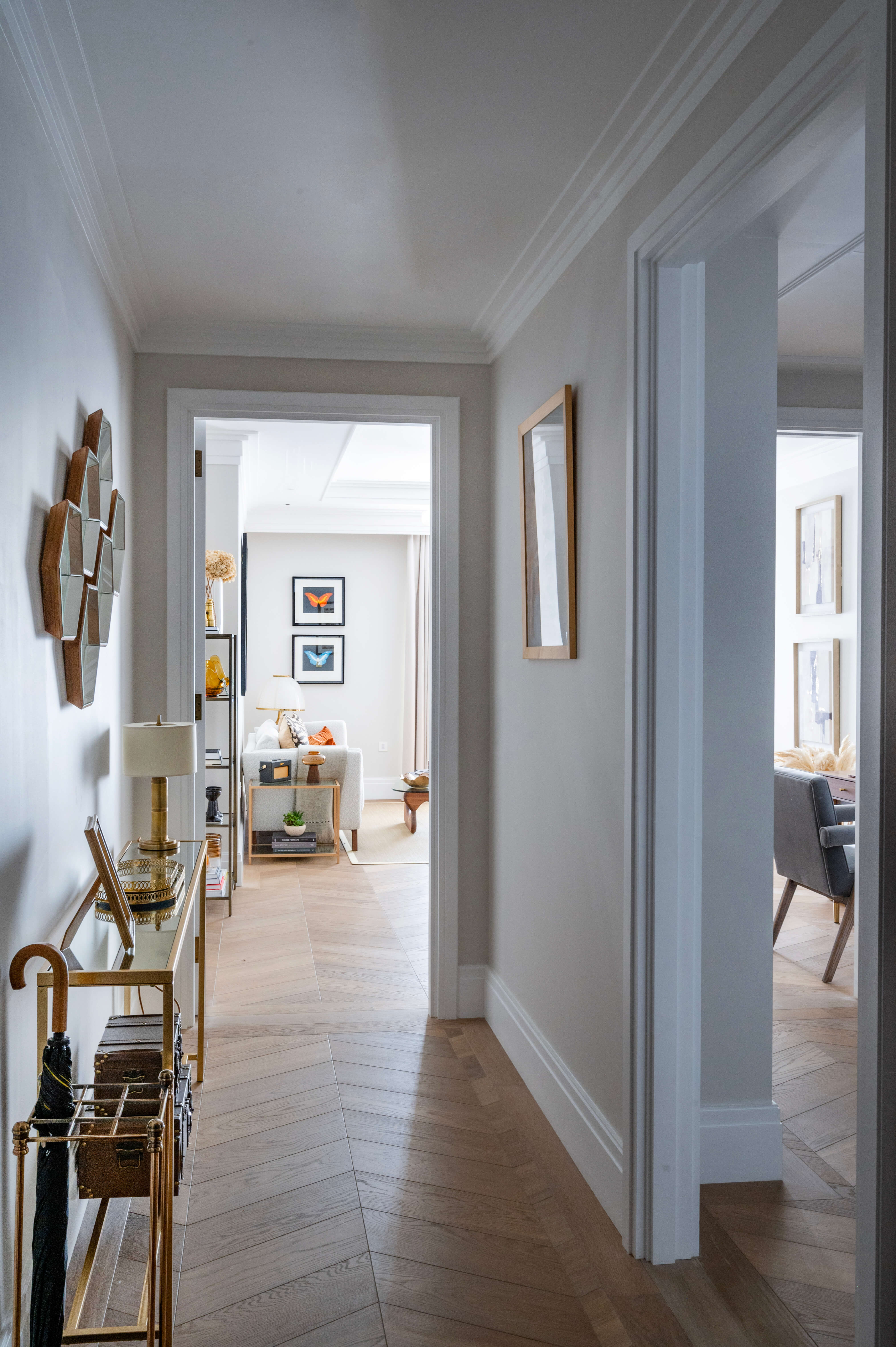 Hallway, Apartment 104