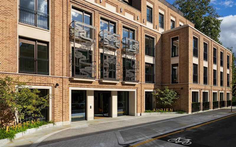 Auriens from Dovehouse Street