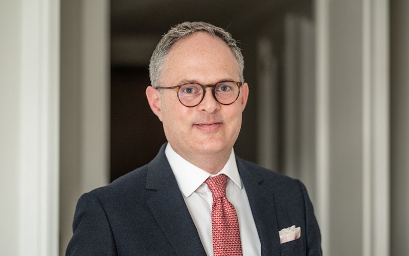 William, General Manager