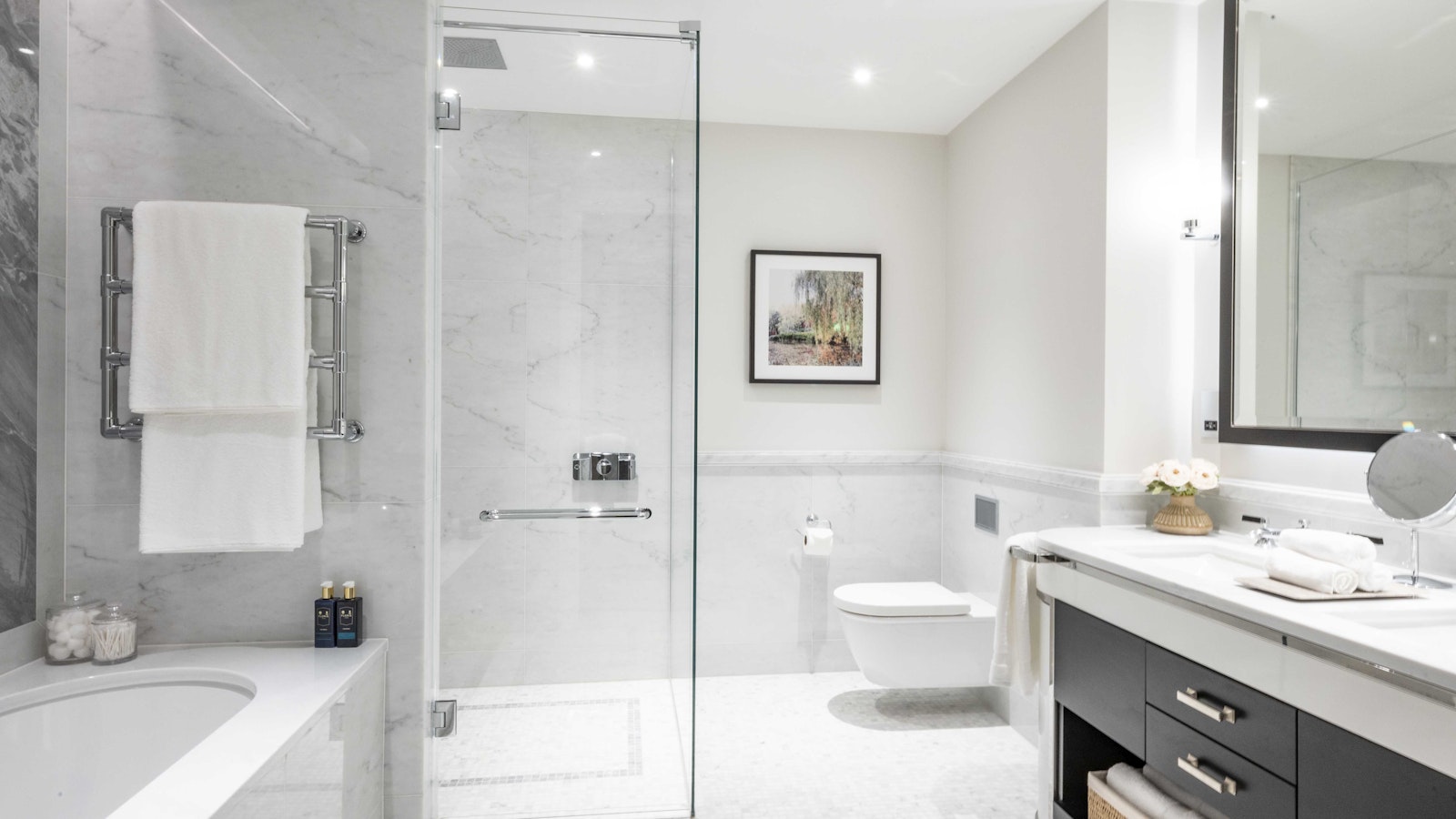 Bathroom, show apartment 408