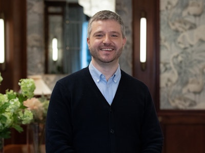 Headshot of Andrew Walby