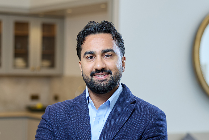 Nish Maroo, Investment Director