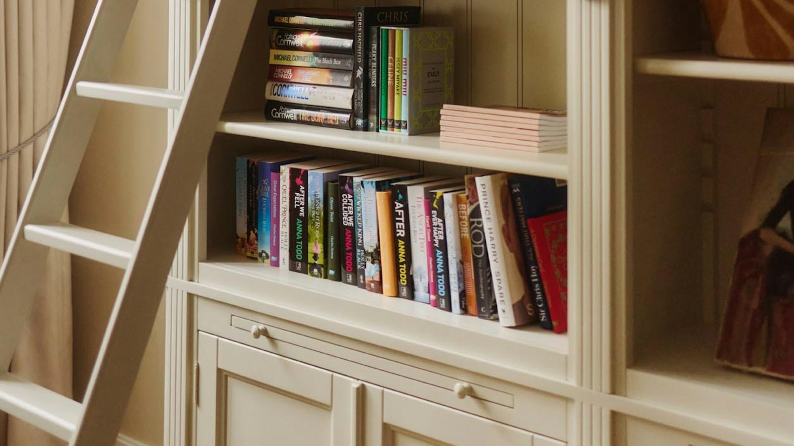 Bookcase at Auriens Chelsea