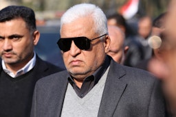 حضور رئیس حشد شعبی "فالح الفیاض" در مراسم تشییع قاسم سلیمانی و ابو مهدی المهندس در بغداد، ۱۴ دی ۱۳۹۸/ ۴ ژانویه ۲۰۲۰ (عکس از گتی ایمیجز) 