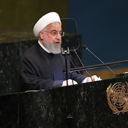 حسن روحانی رئیس‌جمهوری ایران در حال ایراد سخنرانی در مجمع عمومی سازمان ملل. نیویورک، آمریکا. ۳ مهر ۱۳۹۷. (عکس از سایت رئیس‌جمهوری ایران)