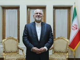 وزير الخارجية محمد جواد ظريف في مبنى وزارة الخارجية الإيرانية. طهران، ايران. 16 اكتوبر/تشرين الأول 2019 (تصوير مسعود شهرستاني عبر وكالة أنباء تسنيم)