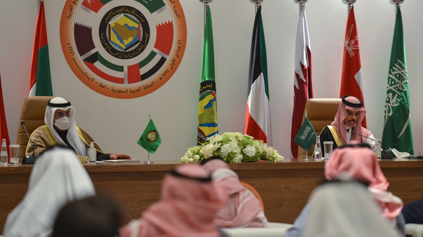 نطق وزیر امور خارجه‌ی عربستان سعودی در پایان چهل و یکمین اجلاس شورای همکاری خلیج فارس؛ العلا، عربستان، ۱۶ دی/ ۵ ژانویه (عکس از گتی ایمیجز(