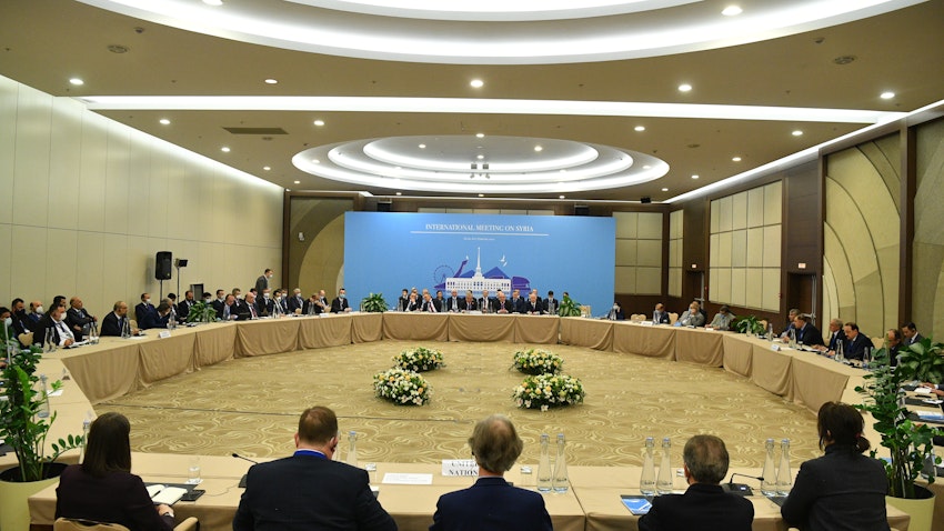 (تواصلت الجولة الخامسة عشر من محادثات السلام السورية في مدينة سوتشي الروسية في 17 فبراير/شباط 2021 (الصورة عبر غيتي إيماجز