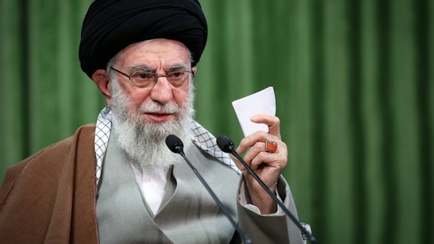 آیت‌الله علی خامنه‌ای در سخنرانی نوروزی، تهران، ایران. ۱ فروردین ۱۴۰۰. (عکس از پایگاه اطلاع رسانی دفتر رهبر ایران (khamenei.ir