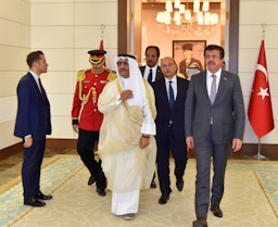  رئيس الوزراء الكويتي الأسبق جابر المبارك الحمد الصباح خلال زيارته دولة تركيا في 14 سبتمبر/أيلول 2017 (الصورة عبر غيتي إيماجز)