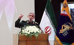 سخنرانی اسماعیل قاآنی، فرمانده نیروی قدس ایران در مراسمی در مشهد؛ ایران، ۲۲ اسفند ۱۳۹۸/ ۱۲ مارس ۲۰۲۰ (عکس از نیما نجف زاده/ خبرگزاری تسنیم)