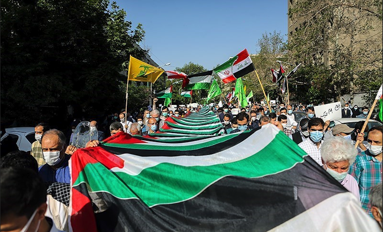 تجمع ایرانیان برای ابراز همبستگی با فلسطینیان درگیر خشونت‌ در غزه؛ تهران، ایران ۲۳ اردببهشت ۱۴۰۰/ ۱۳ می ۲۰۲۱ (عکس از مسعود شهرستانی/  خبرگزاری تسنیم) 