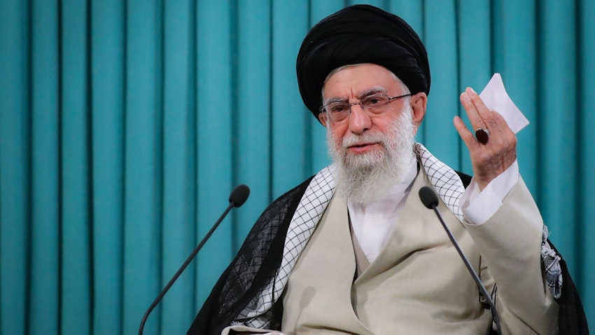 المرشد الأعلى الإيراني آية الله علي خامنئي في طهران، 16 يونيو/ حزيران 2021 (الصورة عبر موقع خامنئي الرسمي)