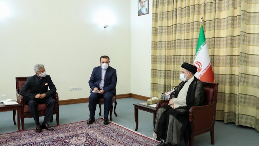 الرئيس الإيراني المنتخب إبراهيم رئيسي يستقبل وزير الخارجية الهندي سوبرامانيام جايشانكار في طهران في 7 يوليو/تموز 2021. (الصورة عبر الموقع الرسمي لرئيسي)