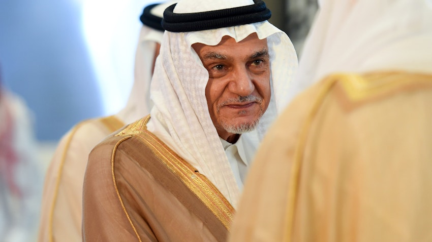 رئيس الاستخبارات السعودية والسفير الأسبق لدى الولايات المتحدة، الأمير تركي الفيصل آل سعود في الرياض. 30 مارس/آذار 2017 (الصورة عبر غيتي إيماجز)