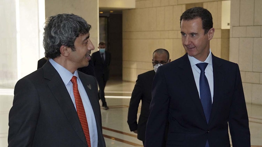الرئيس السوري بشار الأسد يلتقي وزير الخارجية الإماراتي الشيخ عبد الله بن زايد آل نهيان في دمشق، سوريا. 9 نوفمبر/تشرين الثاني 2021 (الصورة عبر وكالة سانا للأنباء)