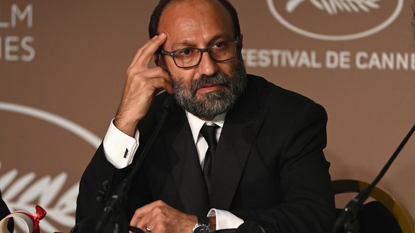 اصغر فرهادی، کارگردان ایرانی در جشنواره‌ي فیلم کن در فرانسه؛ ۲۶ تیر ۱۴۰۰. (عکس از گتی ایمیجز)